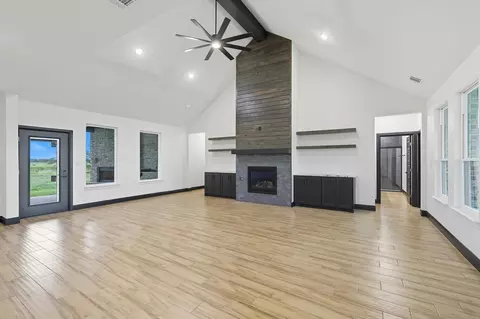 Living - 8775 Kassandra Dr, Sanger, TX 76266 photo 4 of 6