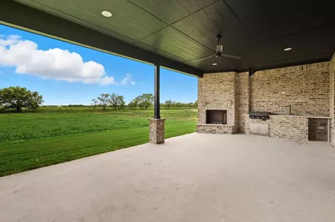 Exterior - 8775 Kassandra Dr, Sanger, TX 76266 photo 4 of 8
