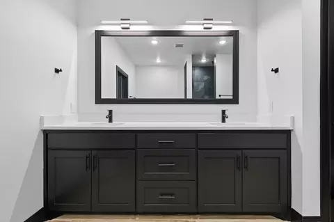Bath - 8775 Kassandra Dr, Sanger, TX 76266 photo 5 of 5