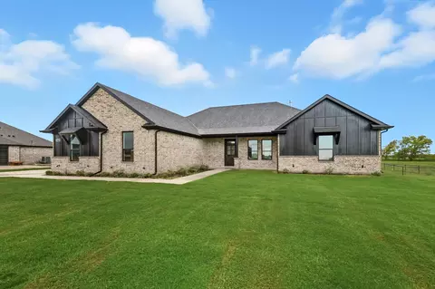 Exterior - 8775 Kassandra Dr, Sanger, TX 76266 photo 2 of 8