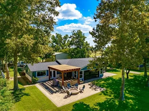 1017 Airport Rd, Graford, TX 76449