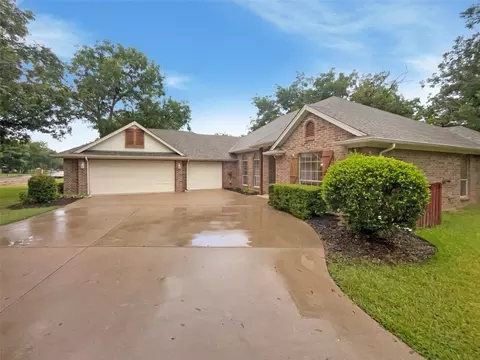 9318 Monticello Dr, Granbury, TX 76049