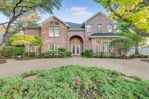 7204 Debbe Dr, Dallas, TX 75252