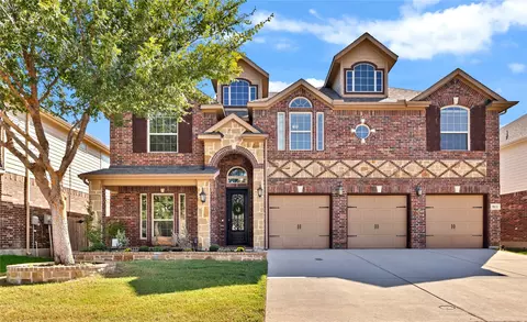 9832 Amaranth Dr, Fort Worth, TX 76177