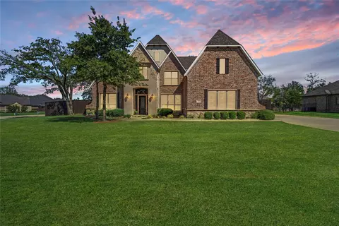 110 Post Oak Dr, Krugerville, TX 76227