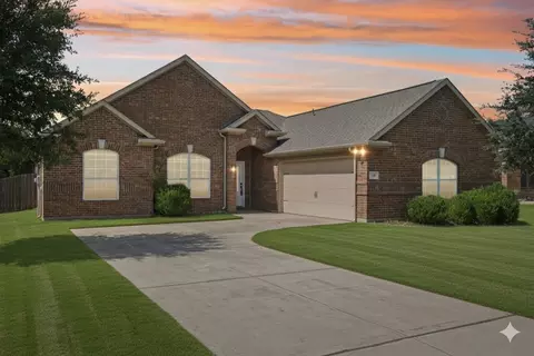 356 Cascade Dr, Red Oak, TX 75154