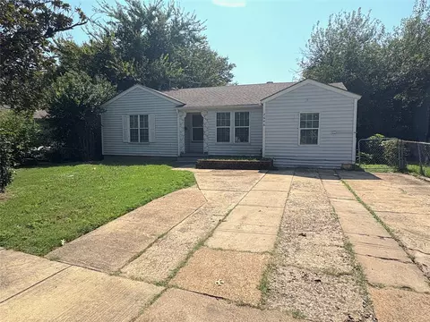 2646 Custer Dr, Dallas, TX 75216
