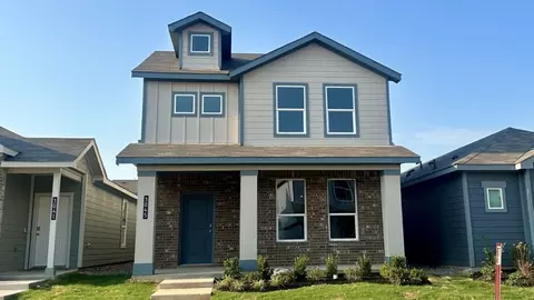 3045 Pecan Farm Ln, Fort Worth, TX 76140