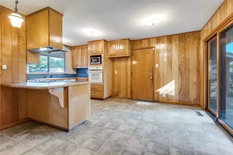 Kitchen - 3722 Devonshire Ct E, Irving, TX 75062 photo 1 of 2
