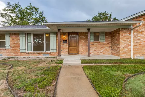 13717 Rolling Hills Ln, Dallas, TX 75240