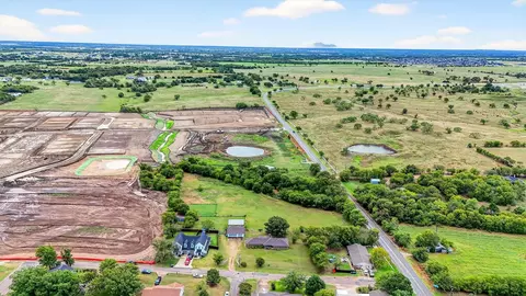 102 N 9 Th St, Gunter, TX 75058