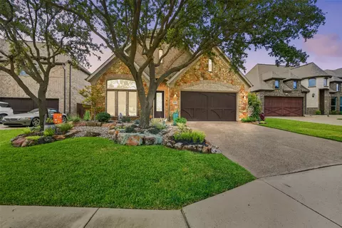 8416 La Fontaine Dr, North Richland Hills, TX 76182