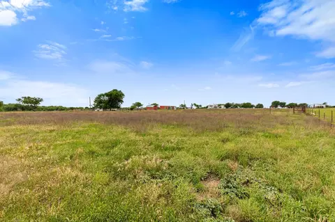 729 Twin Bends Rd, Crawford, TX 76638