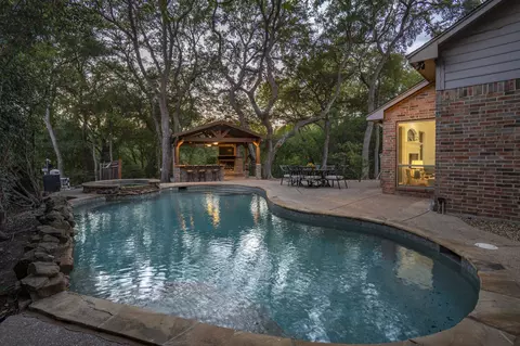 3500 Stone Creek Ct, Fort Worth, TX 76137