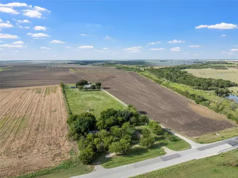 6039 Cottonwood Rd, Abbott, TX 76621