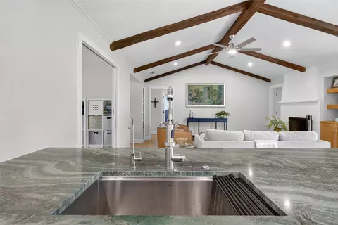 2016 Briar Trl, Hurst, TX 76054 photo 18