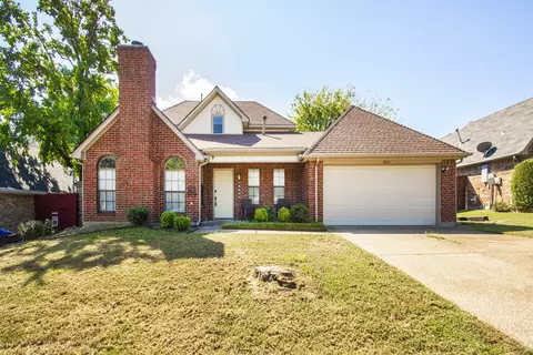 8406 Americas Cup Dr, Rowlett, TX 75089
