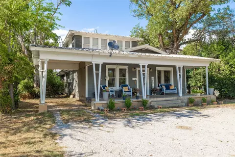 1909 Coggin Ave, Brownwood, TX 76801