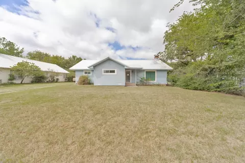 906 Coffield St, Bowie, TX 76230