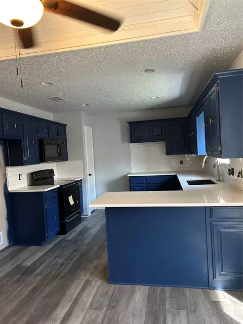 916 Spring Brook Dr, Allen, TX 75002