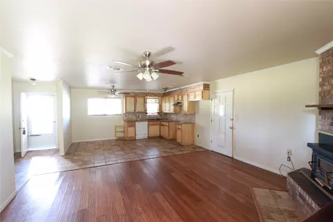 Living - 212 Palmer Dr, Comanche, TX 76442 photo 1 of 5