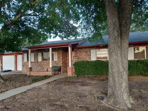 Exterior - 212 Palmer Dr, Comanche, TX 76442 photo 2 of 18
