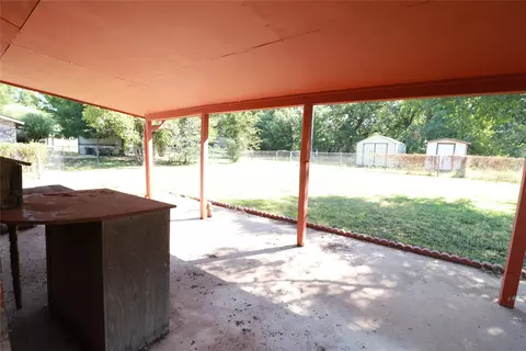 Exterior - 212 Palmer Dr, Comanche, TX 76442 photo 6 of 18