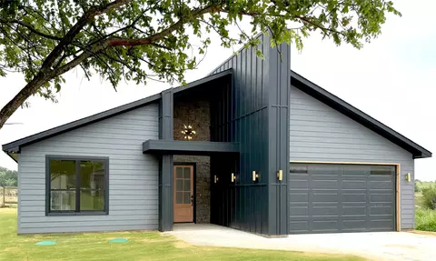 5517 Stonegate Cir, Granbury, TX 76048