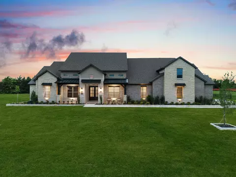 305 Chapel View Ct, Heath, TX 75032