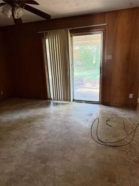 2995 Carson Ln, Paris, TX 75460 photo 8