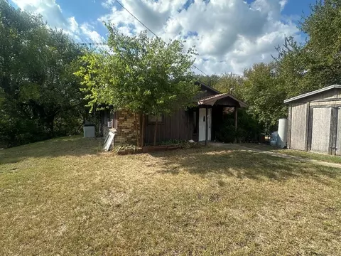 345 Hopper Rd, Whitewright, TX 75491