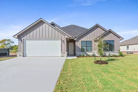 112 Great Trail Rd, Riesel, TX 76682