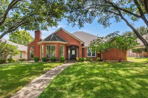 1512 Nettleton Dr, Desoto, TX 75115