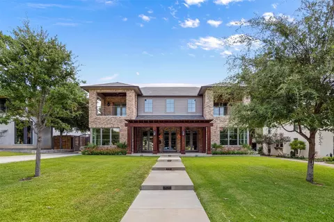 3129 Stadium Dr, Fort Worth, TX 76109