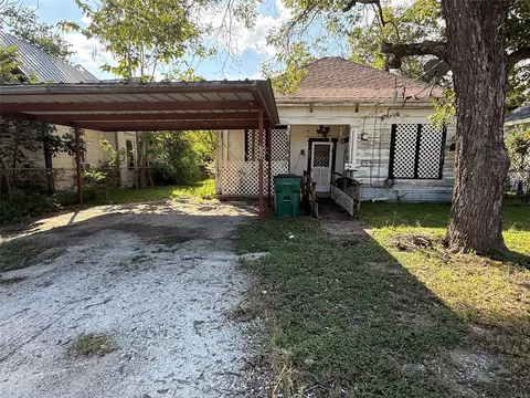 308 E Ross Ave, Mart, TX 76664