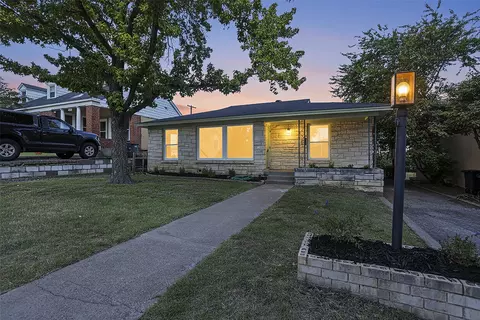 4116 Locke Ave, Fort Worth, TX 76107
