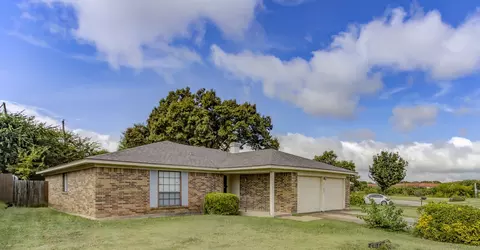 3753 Misty Meadow Dr, Fort Worth, TX 76133