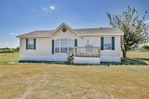 3804 Dove Meadows Ln, Joshua, TX 76058