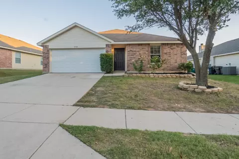 14324 Cedar Post Dr, Haslet, TX 76052