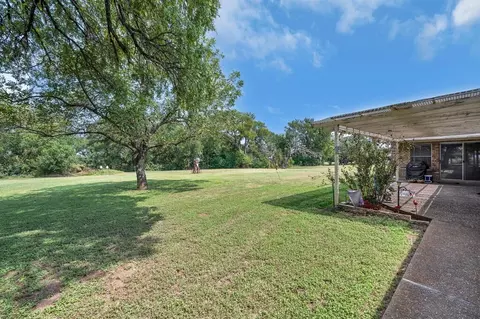Exterior - 203 River Ln, Waco, TX 76708 photo 2 of 5