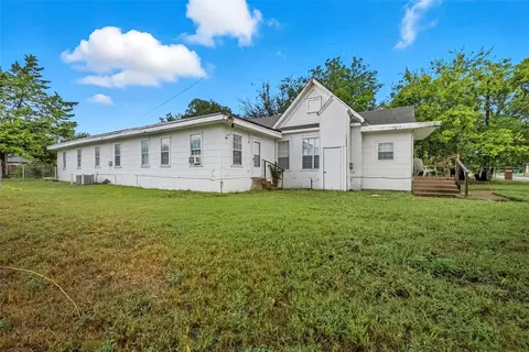 620 S Charles St, Sherman, TX 75090