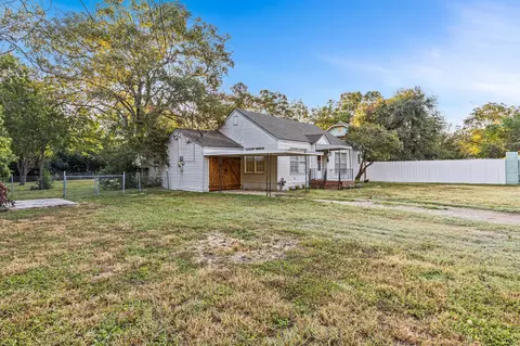 3513 N 27th St, Waco, TX 76708 photo 4