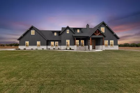 238 County Road 4615, Wolfe City, TX 75496