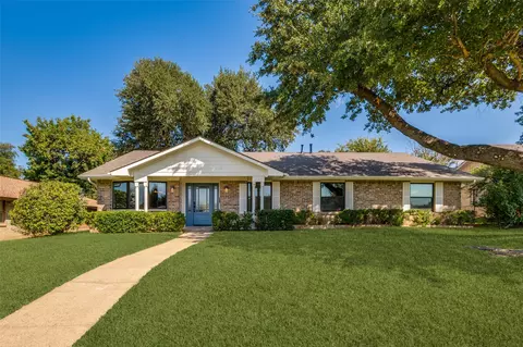 3161 Lockmoor Ln, Dallas, TX 75220