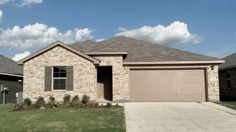 8516 Hollymead Ln, Fort Worth, TX 76131