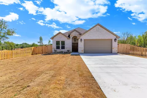868 Fuller Rd, Cleburne, TX 76033