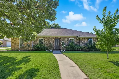 415 Greenridge Dr, Coppell, TX 75019