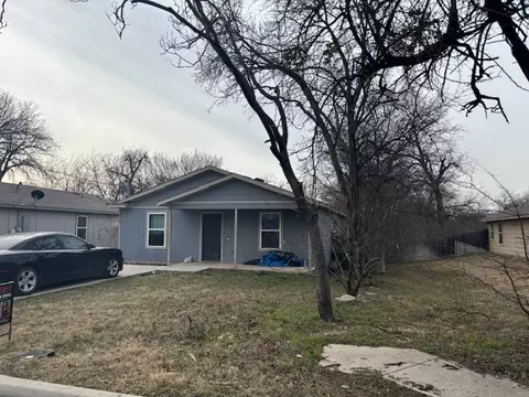 315 N Morris St, Gainesville, TX 76240