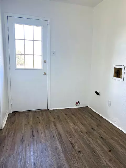 130 Thompson Cir, Lorena, TX 76655 photo 8