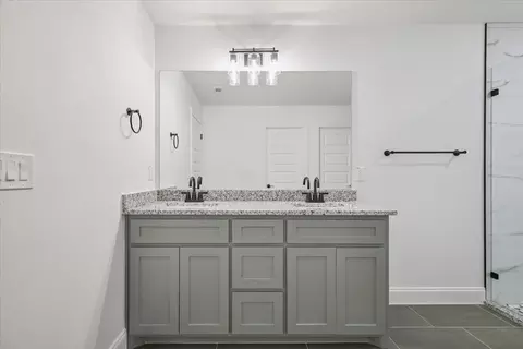 Bath - 111 N Oak St, Ector, TX 75439 photo 3 of 4